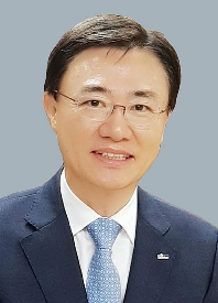 ▲사진: 김영표 신한저축은행 대표