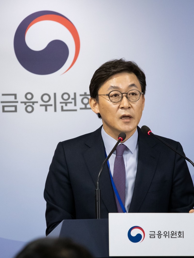 권대영 금융위원회 금융혁신기획단장이 19일 정부서울청사 합동브리핑실에서 새로 지정된 혁신금융서비스에 관해 설명하고 있다. / 사진= 금융위원회(2019.12.19)