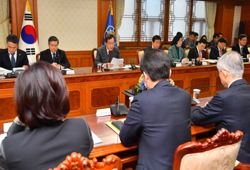 이낙연 국무총리가 19일 세종로 정부서울청사에서 열린 국정현안점검조정회의를 주재, 모두발언을 하고 있다. / 사진출처= 국무조정실(2019.12.19)