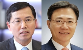 임영진 신한카드 사장(왼쪽), 김영표 신한저축은행 사장. / 사진 = 신한금융그룹