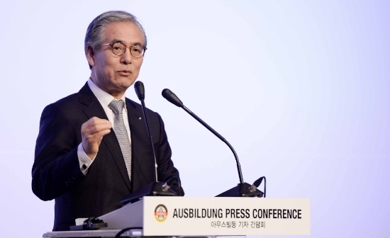 김효준 BMW코리아 회장.