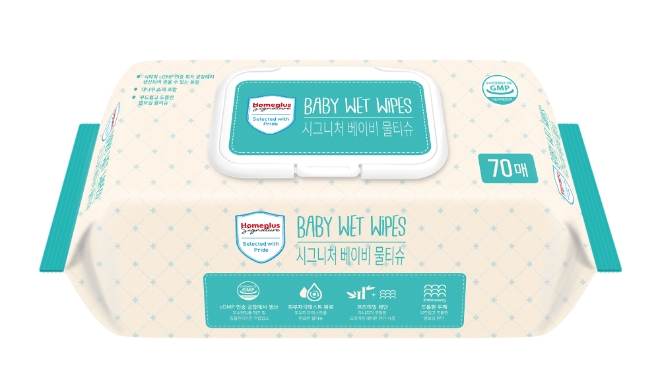 홈플러스는 자사 프리미엄 PB(Private Brand) 신제품 ‘홈플러스 시그니처 베이비 물티슈’(70매, 2000원)를 출시했다. /사진=홈플러스.