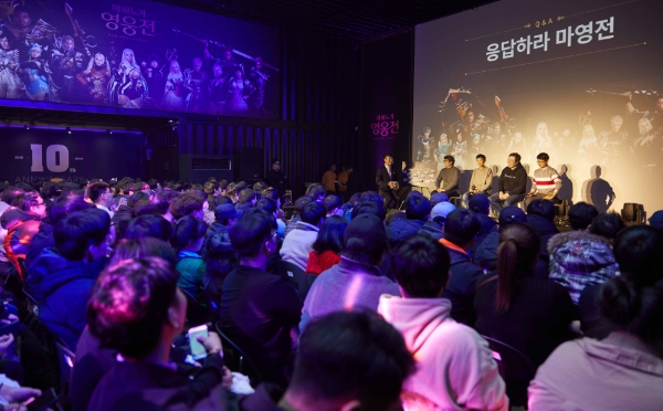 △ 마영전 개발자들이 질의응답 시간을 가지고 있다. /사진=넥슨