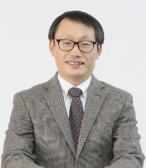 KT 구현모·박윤영 투톱 체제로 전환…‘고객중심’ 조직개편도 단행