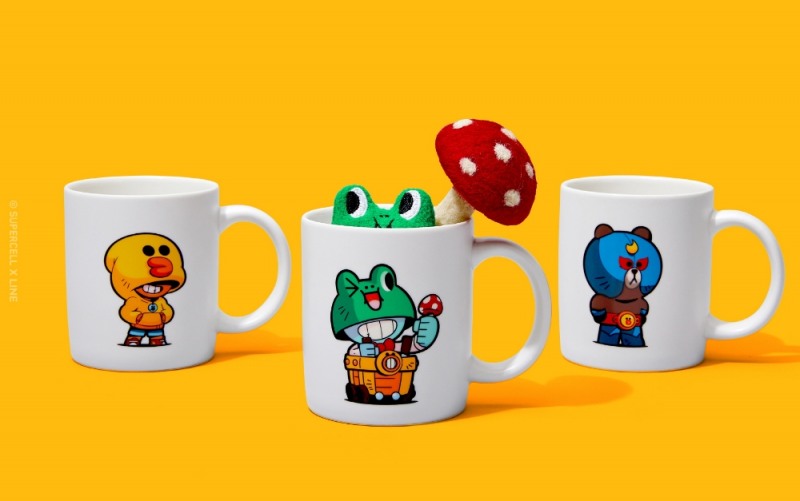 라인프렌즈, 브롤스타즈의 협업으로 탄생한 제품들 중 머그잔과 인형/사진=라인프렌즈
