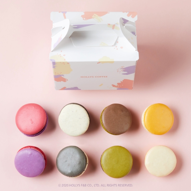 할리스커피는 기성 마카롱보다 더 커진 크기에 다채로운 맛을 담아 완성한 디저트 메뉴 ‘빅카롱 4종’을 출시했다. /사진=할리스커피.