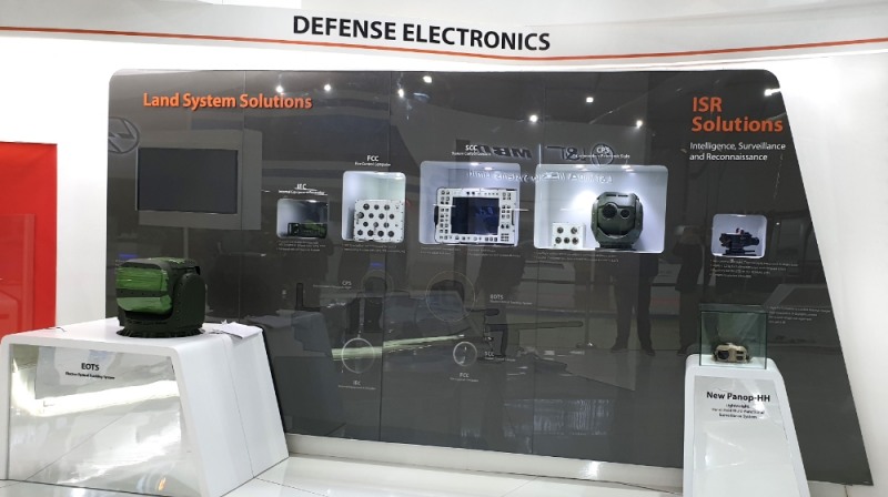 한화 방산 계열사가 인도 국제 방산 박람회에서 선보이는 방산전자분야 장비 모습/사진=한화