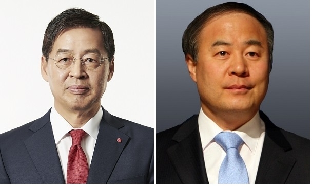 신학철 LG화학 부회장(왼쪽)과 전영현 삼성SDI 사장.