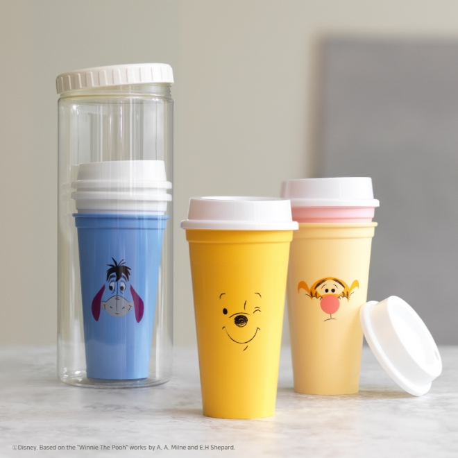 할리스커피는 디즈니 캐릭터와 콜라보레이션해 일상에서 다양하게 활용 가능한 텀블러 제품을 출시했다. /사진=할리스커피.