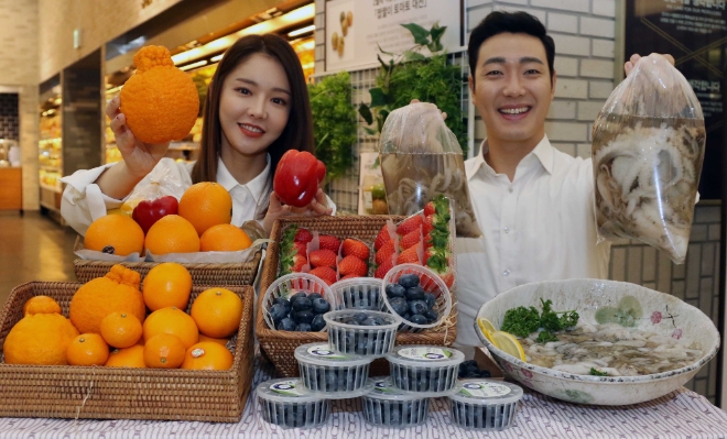 신세계백화점은 면역력 증진에 도움을 주는 제철 음식을 선보였다. /사진=신세계그룹.