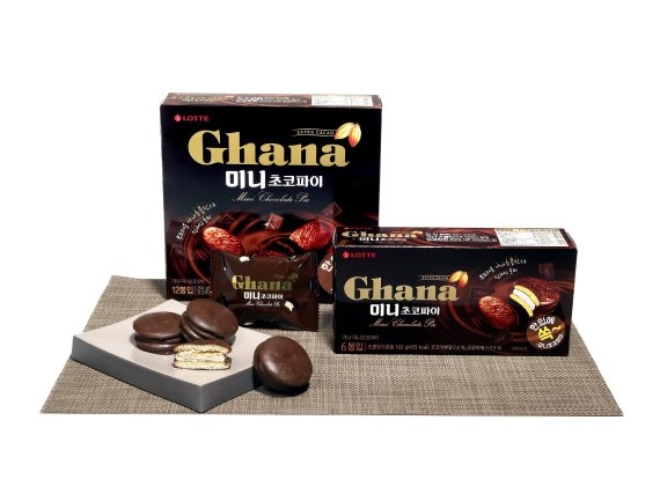롯데제과는 한 입 크기의 초코파이 ‘가나 미니 초코파이’를 출시했다. /사진=롯데그룹.