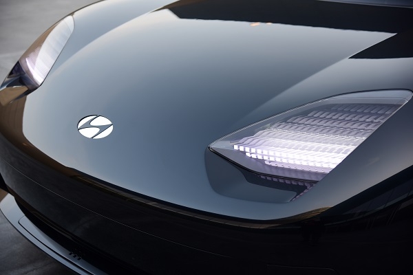 전기차 프로페시, 곳곳에 현대차 새 시그니처 디자인 품다