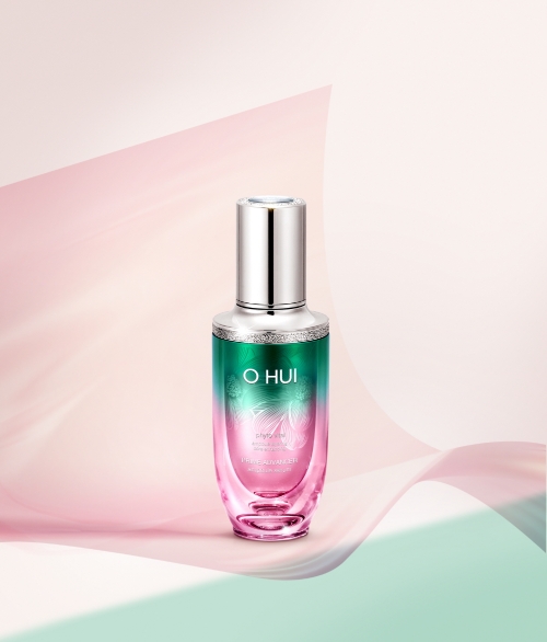 오휘 프라임 어드밴서 앰플 세럼 블루밍 스프링 에디션. /사진제공=LG생활건강