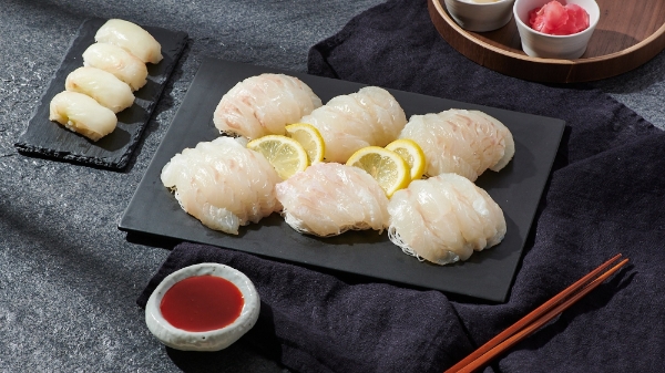 롯데마트는 오는 19일부터 25일까지 광어·전복의 가격 할인을 통한 소비 촉진 행사를 진행한다. /사진=롯데그룹.