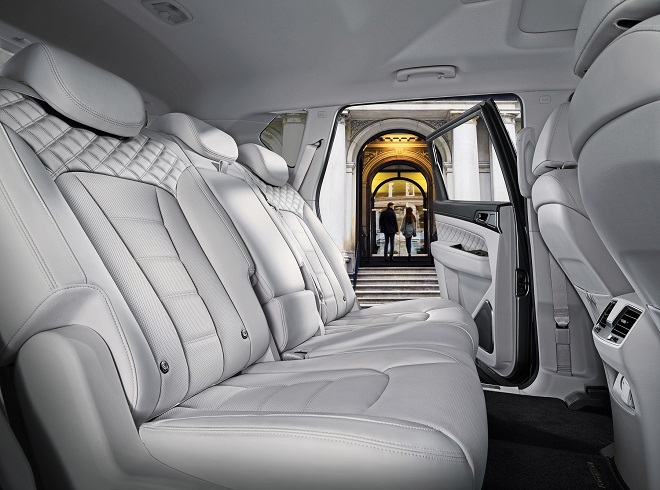 G4렉스턴 화이트에디션 내부.