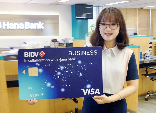 △ 하나은행이 베트남 BIDV 제휴 법인카드 발급 서비스를 개시했다. /사진=하나은행