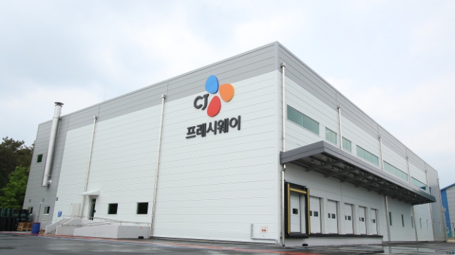 CJ프레시웨이 이천 센트럴키친 전경. / 사진 = CJ프레시웨이