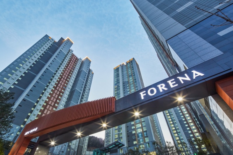 포레나 부산 초읍 단지 전경