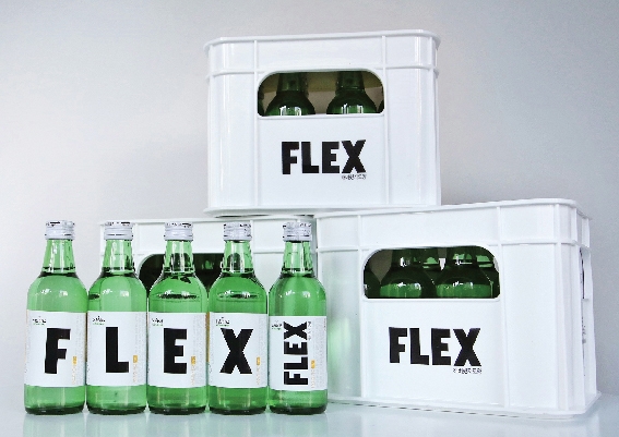 ▲ 롯데칠성음료가 선보인 120ml 처음처럼 미니어처. 사진 = 롯데칠성음료.