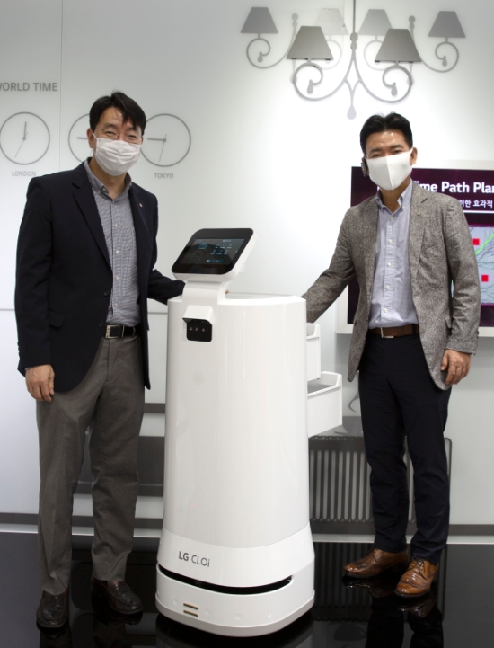 GS리테일-LG전자, GS25 'AI로봇 배송' 선보인다