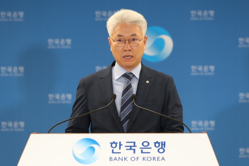 박양수 한국은행 경제통계국장이 6일 오전 서울 중구 한국은행에서 2020년 6월 국제수지(잠정)의 주요 특징을 설명하고 있다./사진=한국은행