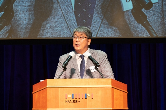 한샘은 9일 오전 서울 마포구 한샘 상암사옥에서 창립 50주년을 기념해 비전선포식을 열었다. / 사진=한샘