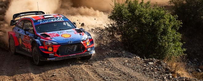 2020WRC 5차전에서 현대차 i20쿠페 WRC 랠리카가 달리고 있다. 사진=현대차.