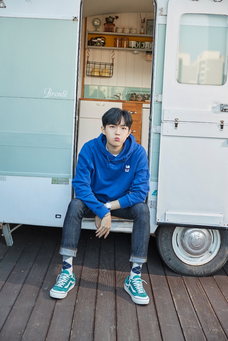 KT는 오는 26일 김재환 온라인 팬콘서트 ‘DOCKING’의 생중계 및 VOD 서비스를 올레 tv와 Seezn(시즌)에서 단독으로 제공한다./사진=KT