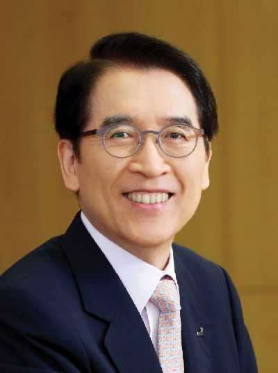 ▲사진: 신창재 교보생명 회장