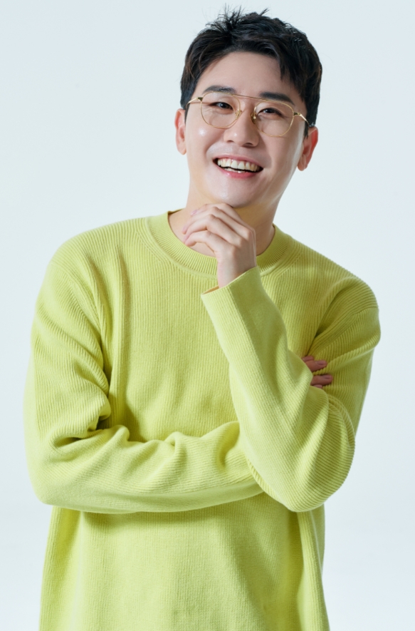 새마을금고 새 광고모델 트로트가수 영탁./사진=새마을금고중앙회