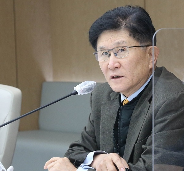 정동수 법무법인 율촌 고문.