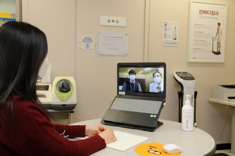 대림산업 해외 근로자 비대면 진료. / 사진제공 = 대림산업