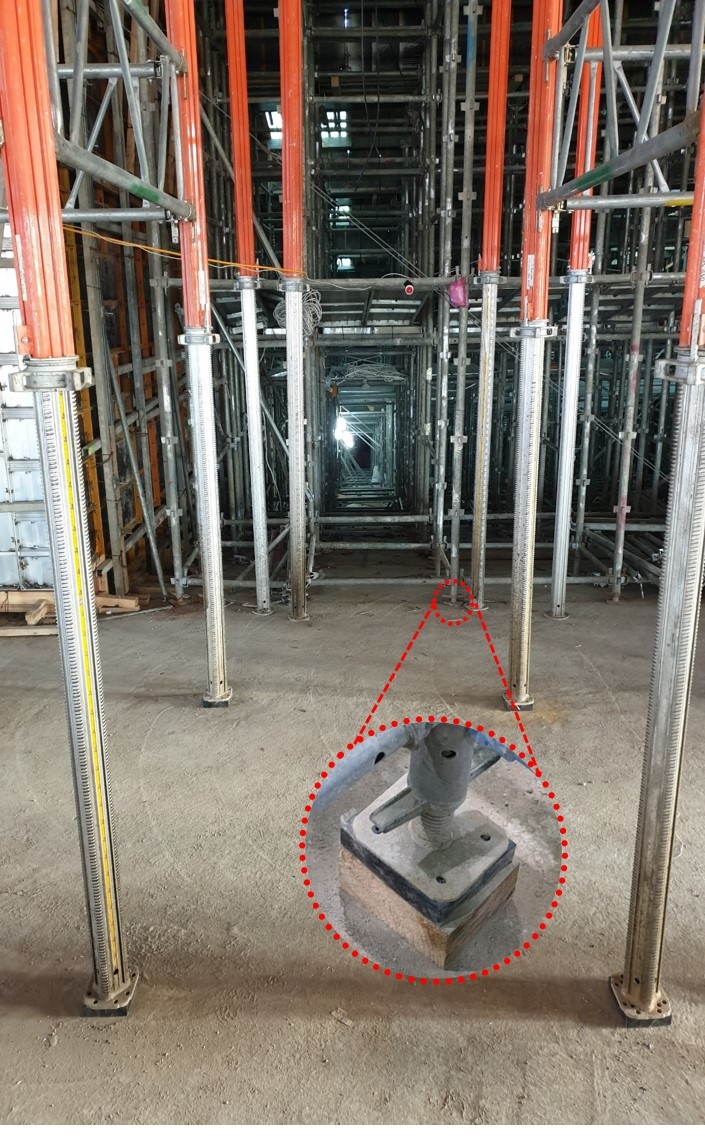 현장에 적용한 시스템 서포트 모니터링 기술. / 사진제공 = 롯데건설