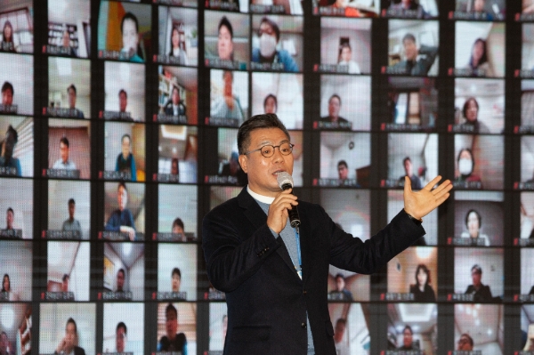 ▲정일문 한국투자증권 사장이 지난달 30일 열린 '2021년 경영 전략 회의'에서 발언하고 있다./ 사진=한국투자증권