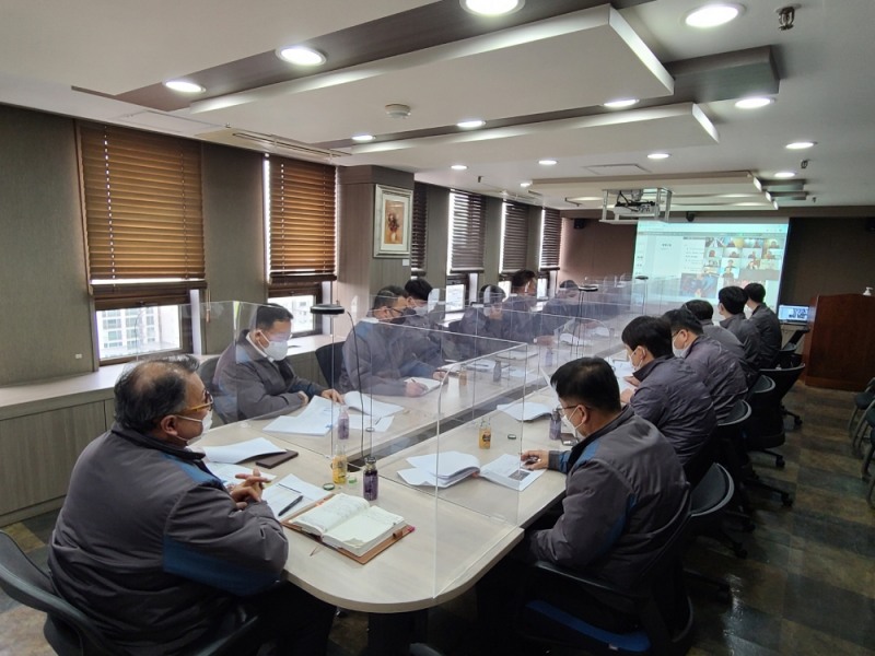 상생협력 세이프티 퍼스트 온라인 협력사 간담회 현장 / 사진=반도건설