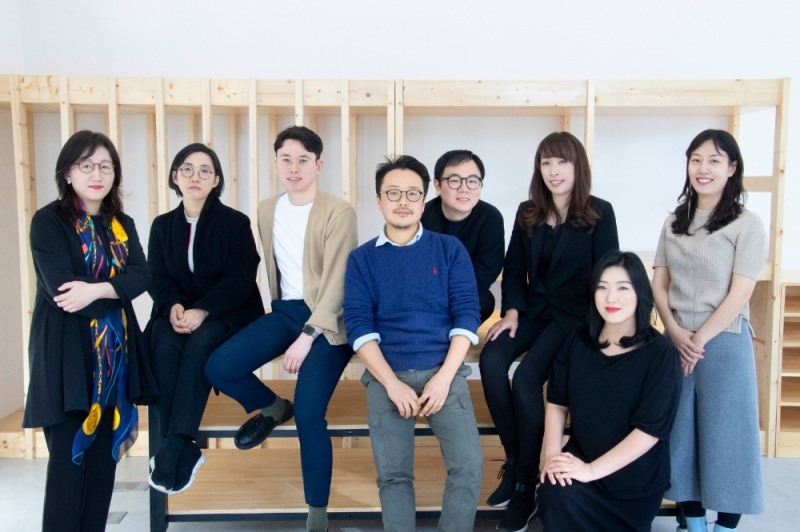 H 아트랩 입주자 단체사진 / 사진=호반그룹