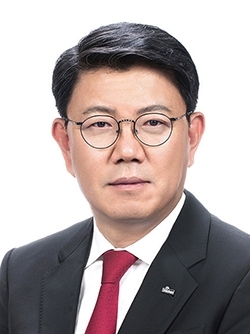 사진: 정운진 신한캐피탈 대표