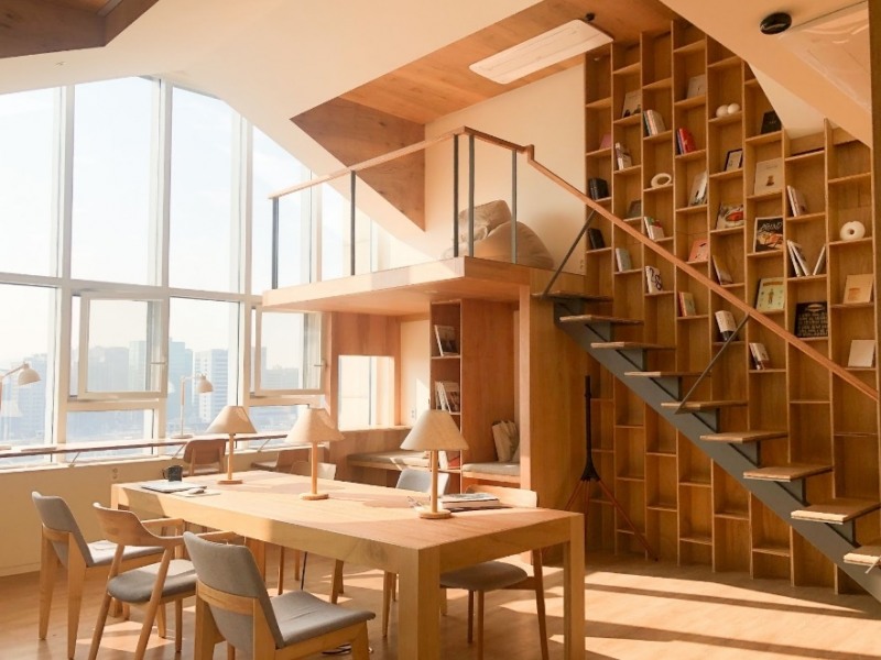 강남 홈즈스튜디오 선정릉에 위치한 홈즈리빙라운지 강남 / 사진=홈즈컴퍼니