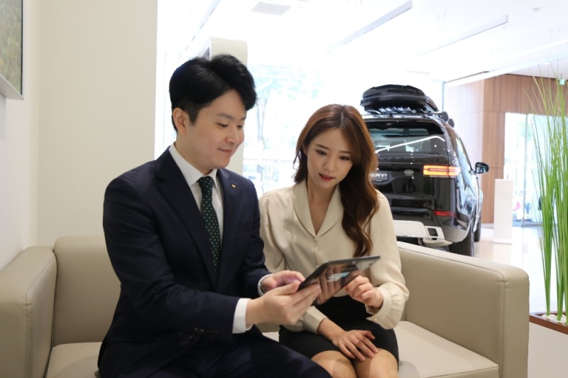 KB캐피탈이 3일 차량 공유 업체 '쏘카'와 전략적 업무 제휴 협약을 체결했다. / 사진=KB캐피탈