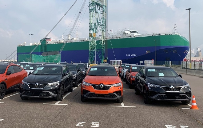 프랑스 르아브르 항구에 양하된 XM3. 사진=르노삼성.