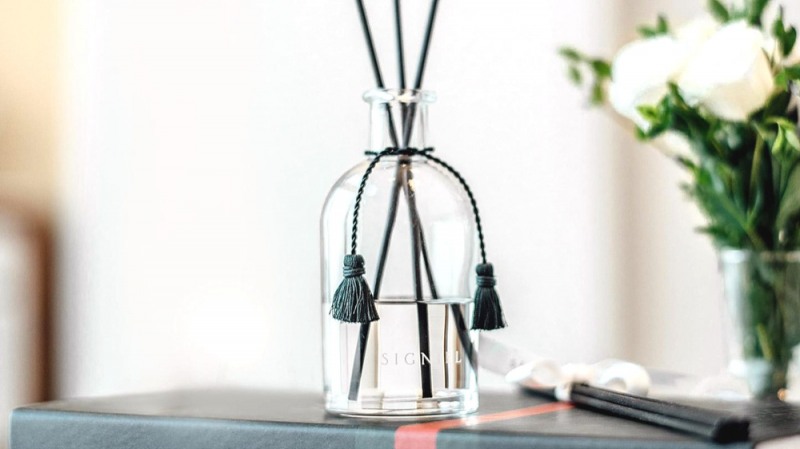 시그니엘만 시그니처 향 ‘어 워크 인 더 클라우드(A Walk in the Cloud)’ 디퓨저. / 사진제공 = 호텔롯데