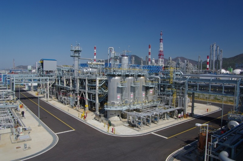 여수 석유화학 산업단지에 위치한 DL케미칼의 HRPB (고반응성 폴리부텐) 생산 공장 전경.  / 사진=DL홀딩스