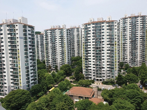 ▲ 산본 개나리 주공 13단지 전경. 사진 = 쌍용건설