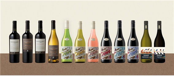 SM글로벌유통이 추석 와인선물세트 행사를 위해 선보인 12종 공정무역와인 모습. / 사진제공=SM글로벌유통