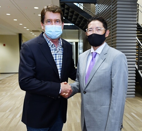 빌 해거티 미 상원의원(왼쪽)과 조현준 효성 회장.