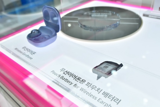 갤럭시 버즈 등 무선이어폰용 배터리. 사진=삼성SDI.