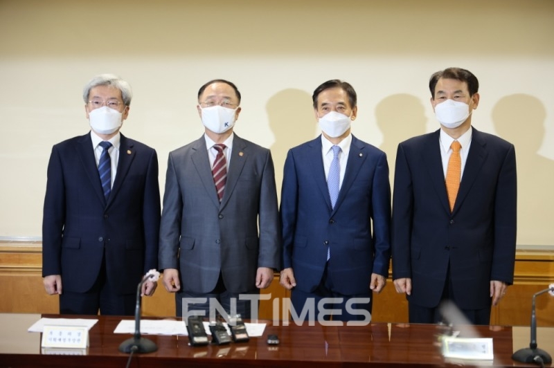 임지윤 기자가 전하는 ‘지(난주).금(융이슈) 머니(Money)’는 매주 일요일마다 여러분을 찾아뵙니다./그래픽=한국금융신문