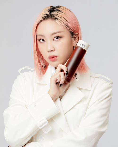 아모레퍼시픽 프리메라 '오가니언스 워터리 에센스'/사진제공=아모레퍼시픽