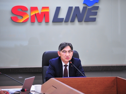 박기훈 SM상선 해운부문 대표이사가 IPO 관련 기자 간담회에서 발표를 하고 있다. / 사진제공=SM그룹