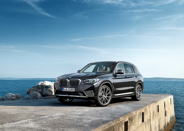 BMW X3.